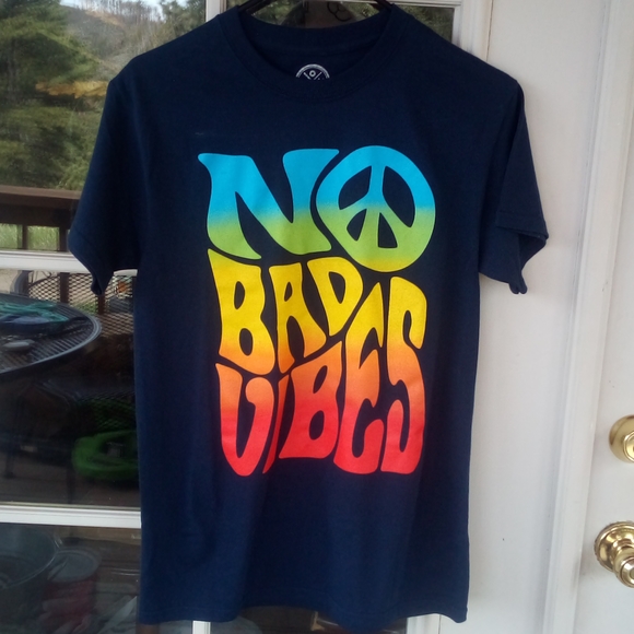 DOM Tops - NO BAD VIBES - Small Navy T-shirt